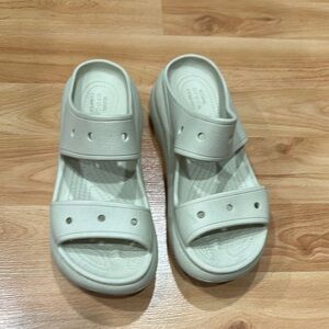 Crocs iconic comfort